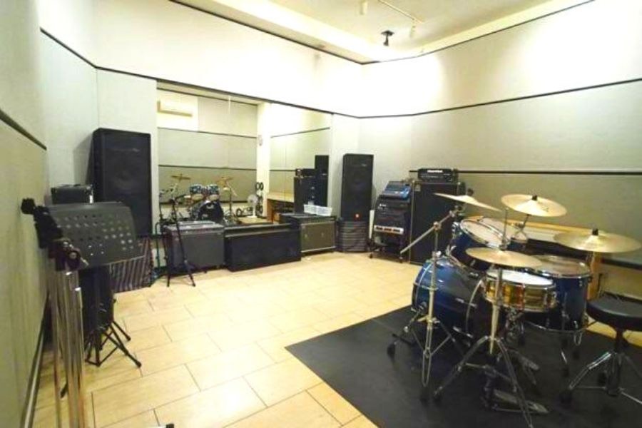 sound studio U-Be