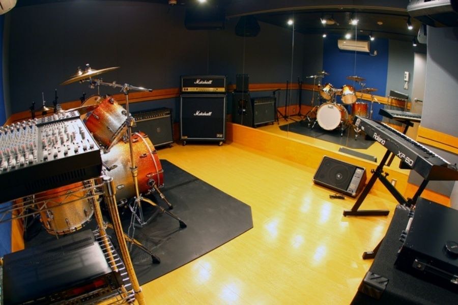 Y.Y Music STUDIO 上尾店